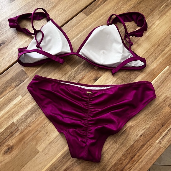 Victoria Secret Pink Deep Purple Ruffle Cold Shoulder 2 Pieces Swimsuit - Picture 3 of 6